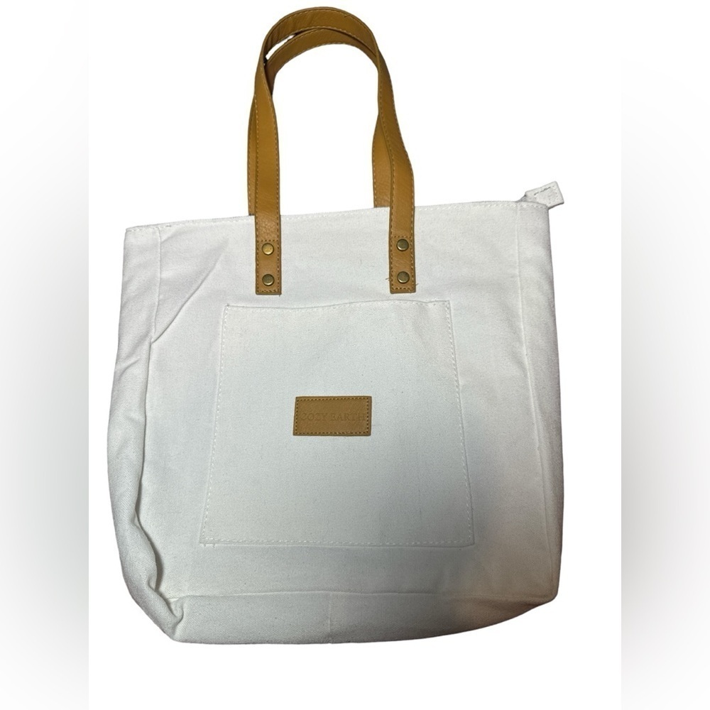 Cozy Earth‎ White Zippered Canvas Tote Bag